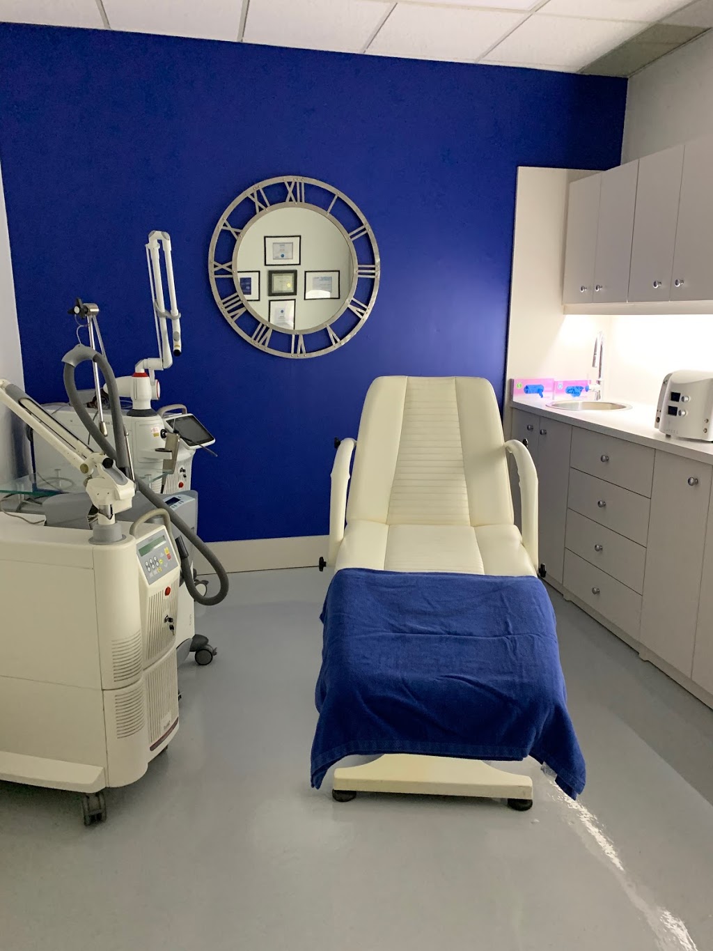 Smooth Anti-Aging and Skin Health Centre | 304 Brucedale Ave E, Hamilton, ON L9A 1R1, Canada | Phone: (905) 869-5843