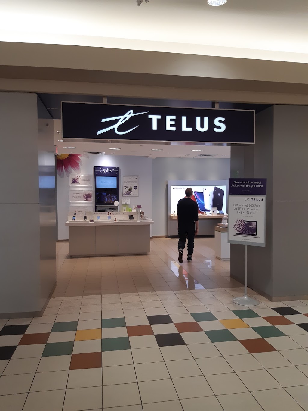 TELUS Store | 375 St Albert Trail #135, St. Albert, AB T8N 3K8, Canada | Phone: (780) 458-2446