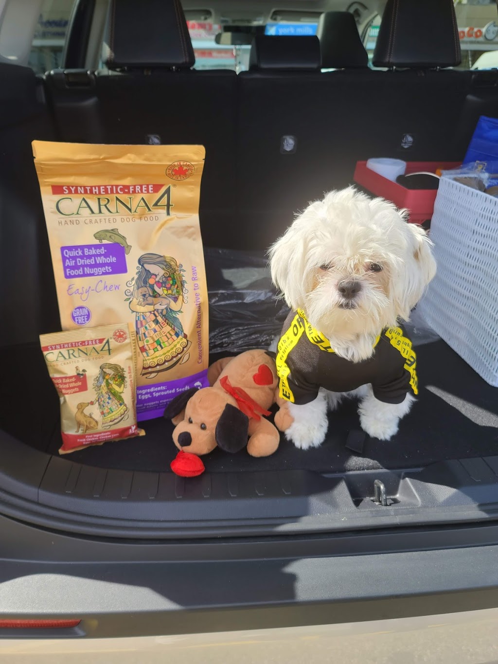 Global Pet Foods 808 York Mills Rd, North York, ON M3B 1X8, Canada