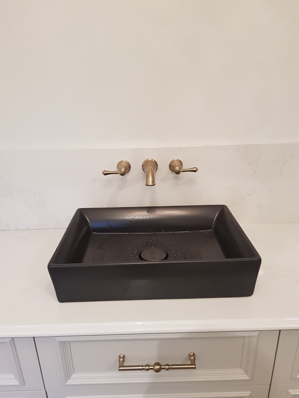 Plomberie Yanis Jubinville Inc | 107 Rue du Fer à Cheval, Huberdeau, QC J0T 1G0, Canada | Phone: (819) 687-8366