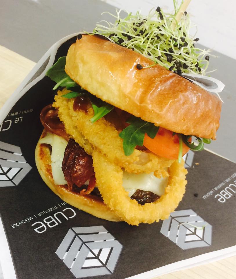 Resto-Bar Le Cube | 400 Route Laurier, Sainte-Croix, QC G0S 2H0, Canada | Phone: (418) 926-3244