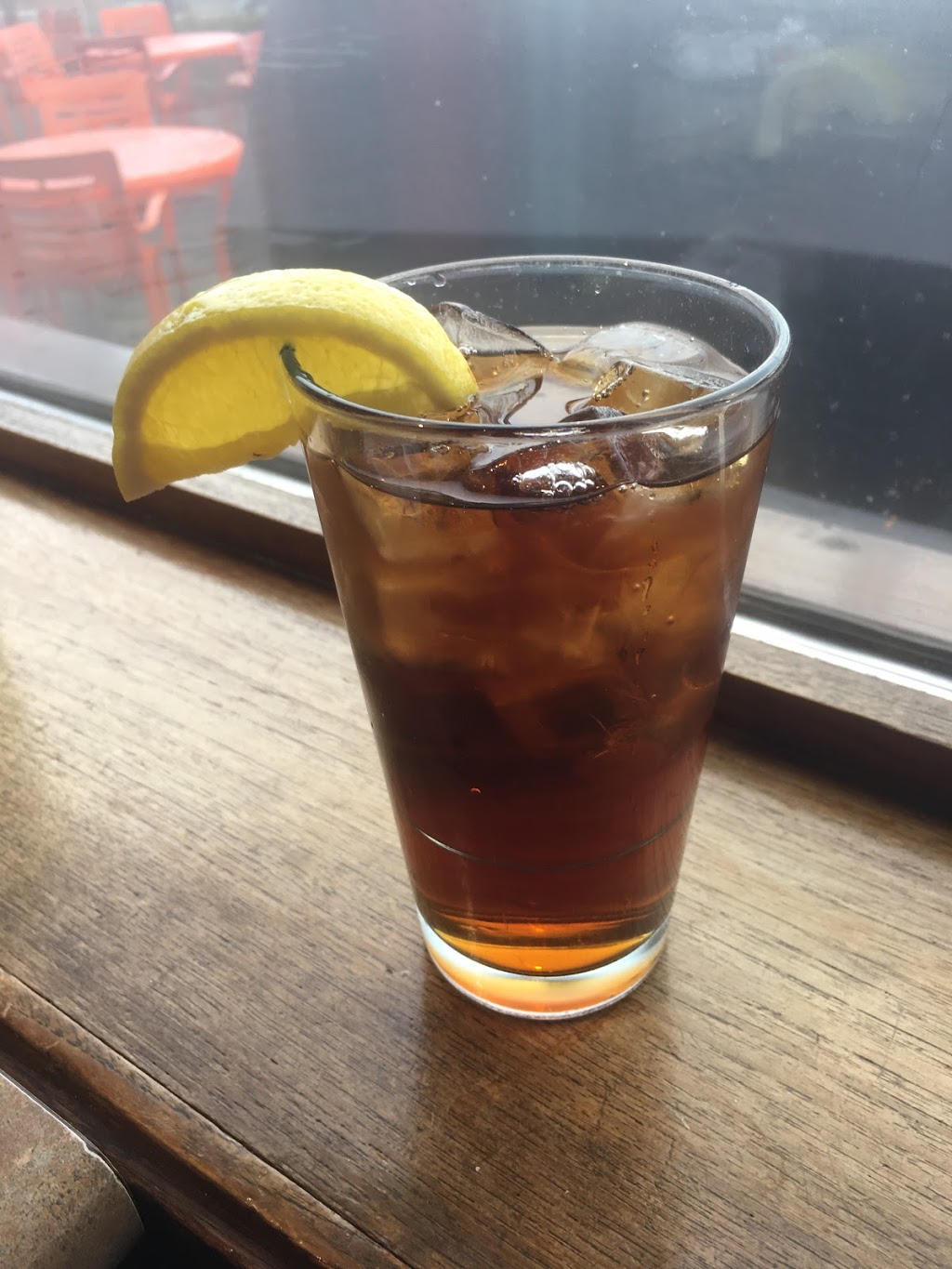 Bellevilles Watering Hole & Diner | 427 Belleville St, Victoria, BC V8V 4W9, Canada | Phone: (250) 388-0889