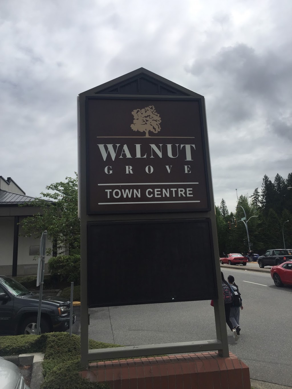 Walnut Grove Secondary School | 8919 Walnut Grove Dr, Langley City, BC V1M 2N7, Canada | Phone: (604) 882-0220