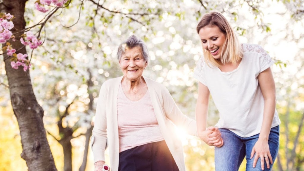 Big Hearts Home Care | 657 Courtney Valley Rd, Mississauga, ON L5V 0C2, Canada | Phone: (647) 290-2273