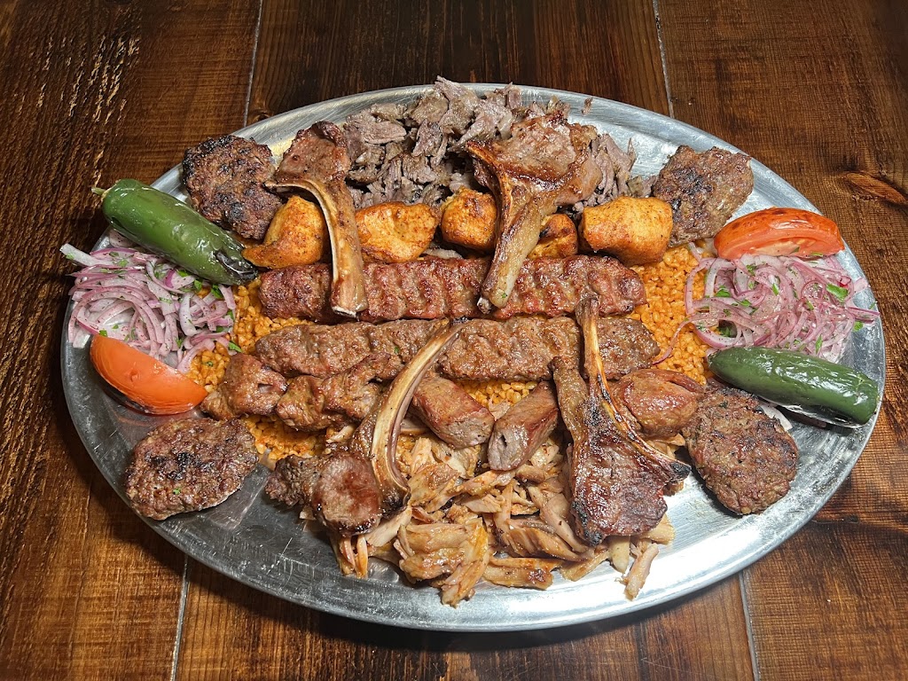 Melis Kebab | 482 Bd Adolphe-Chapleau, Bois-des-Filion, QC J6Z 1J8, Canada | Phone: (450) 818-5445