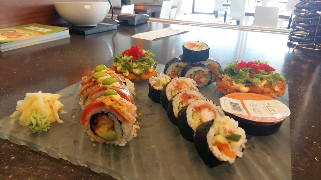 Yuzu sushi | 2336 Ch Ste-Foy, Québec, QC G1V 1S5, Canada | Phone: (418) 653-4445