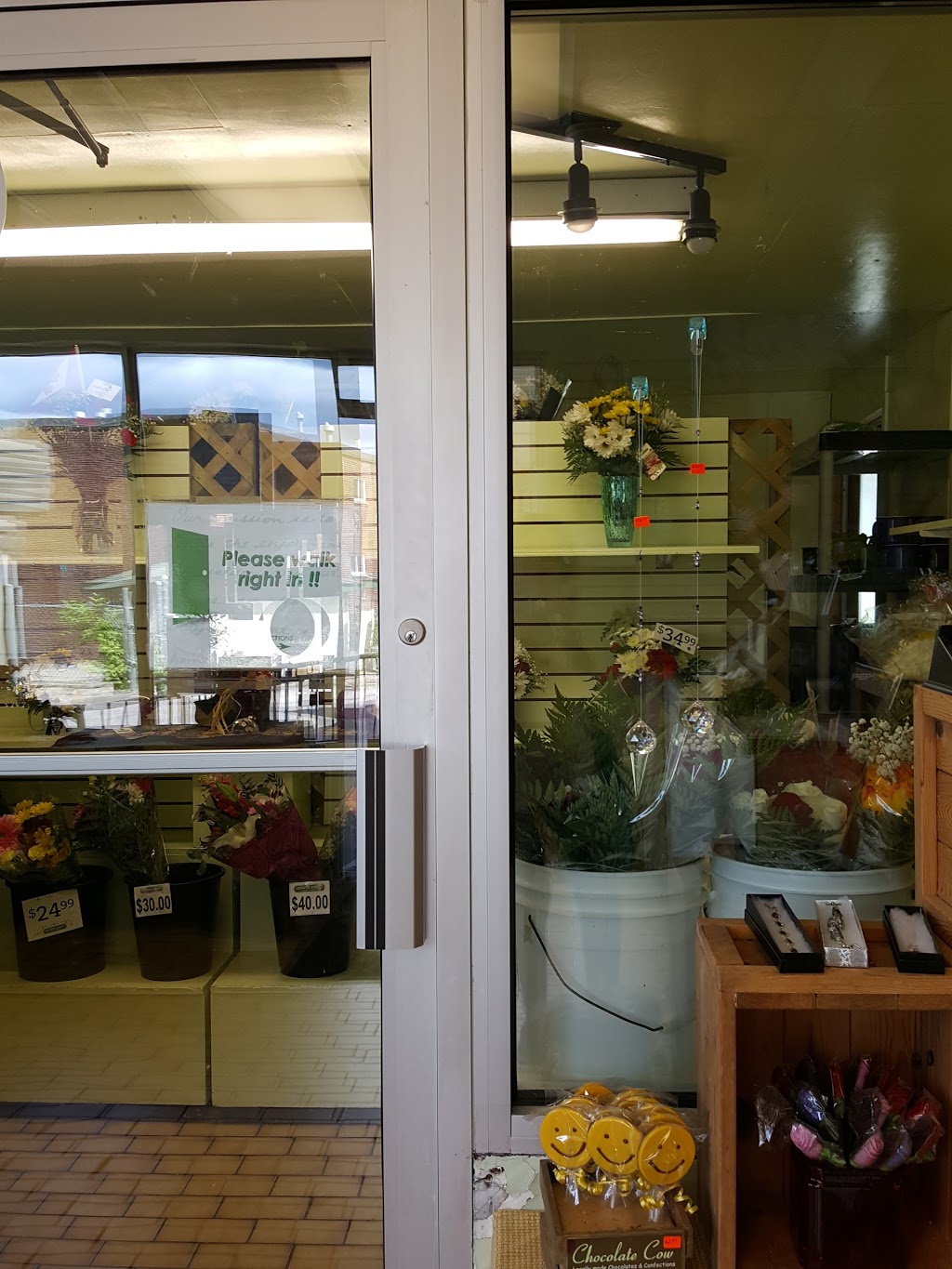 Grower Direct- Thunder Bay | 777 Red River Rd, Thunder Bay, ON P7B 1J7, Canada | Phone: (807) 475-7673
