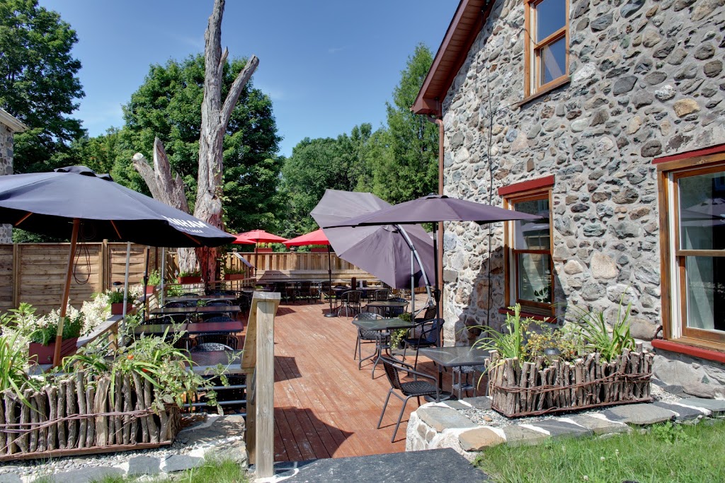 La Bodega | 3698 Rue Principale, Dunham, QC J0E 1M0, Canada | Phone: (450) 284-0580