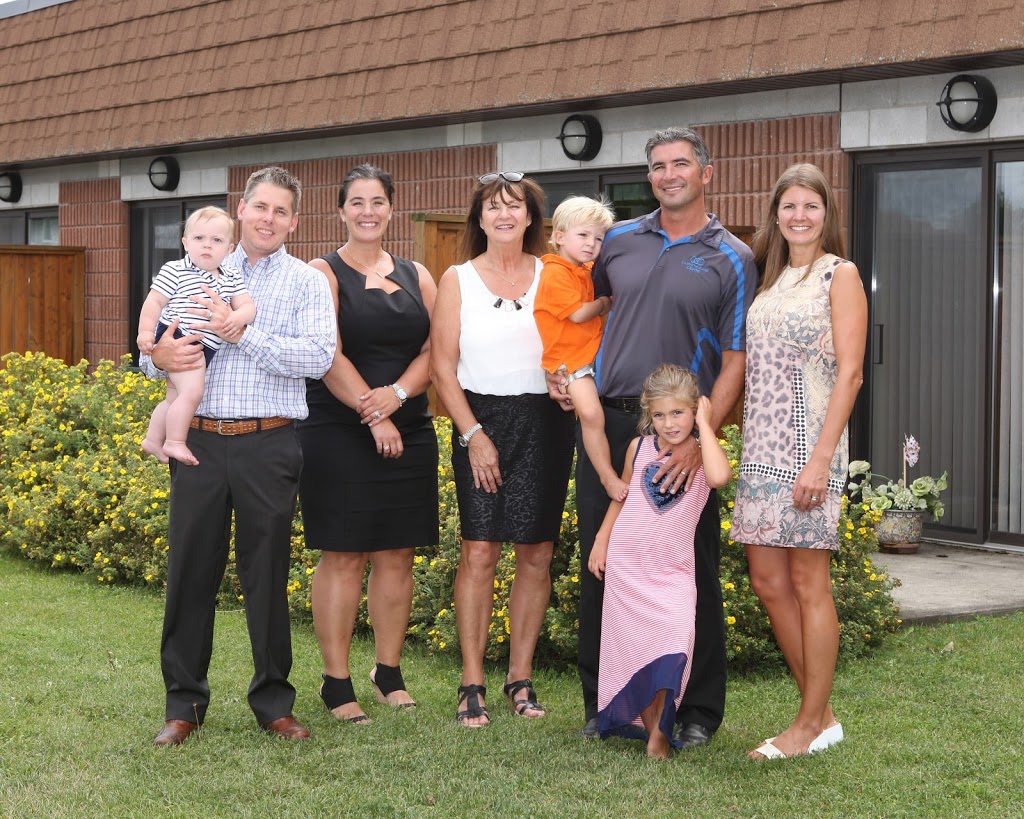 Carveth Care Centre | 375 James St, Gananoque, ON K7G 2Z1, Canada | Phone: (613) 382-4752