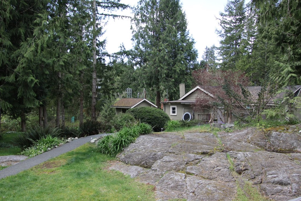 The Stonewater Motel LTD | 13483 Sunshine Coast Hwy, Madeira Park, BC V0N 2H1, Canada | Phone: (604) 883-0046