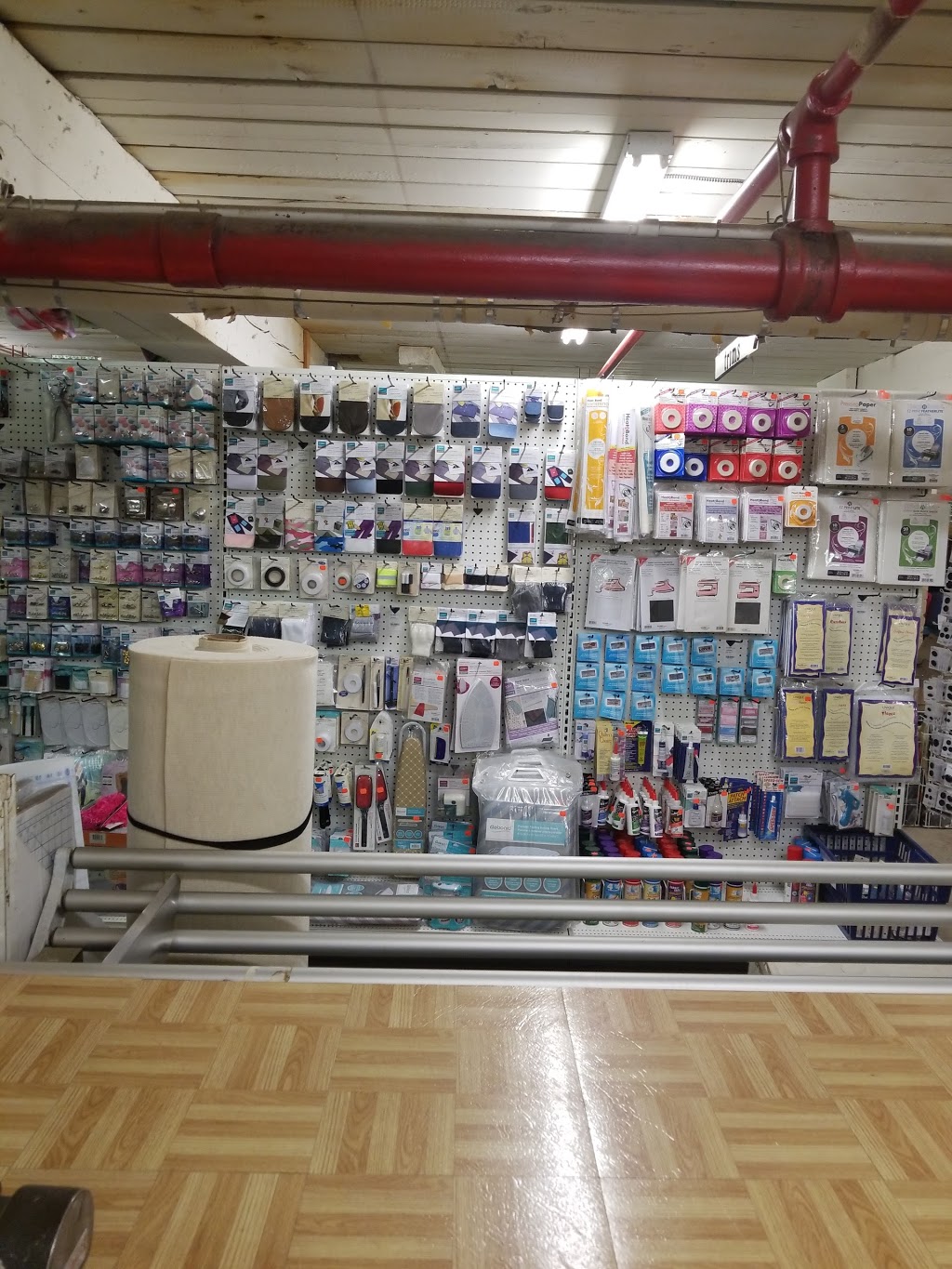 Lens Mill Store | 50 Groh Ave, Cambridge, ON N3C 1Y9, Canada | Phone: (519) 658-8182