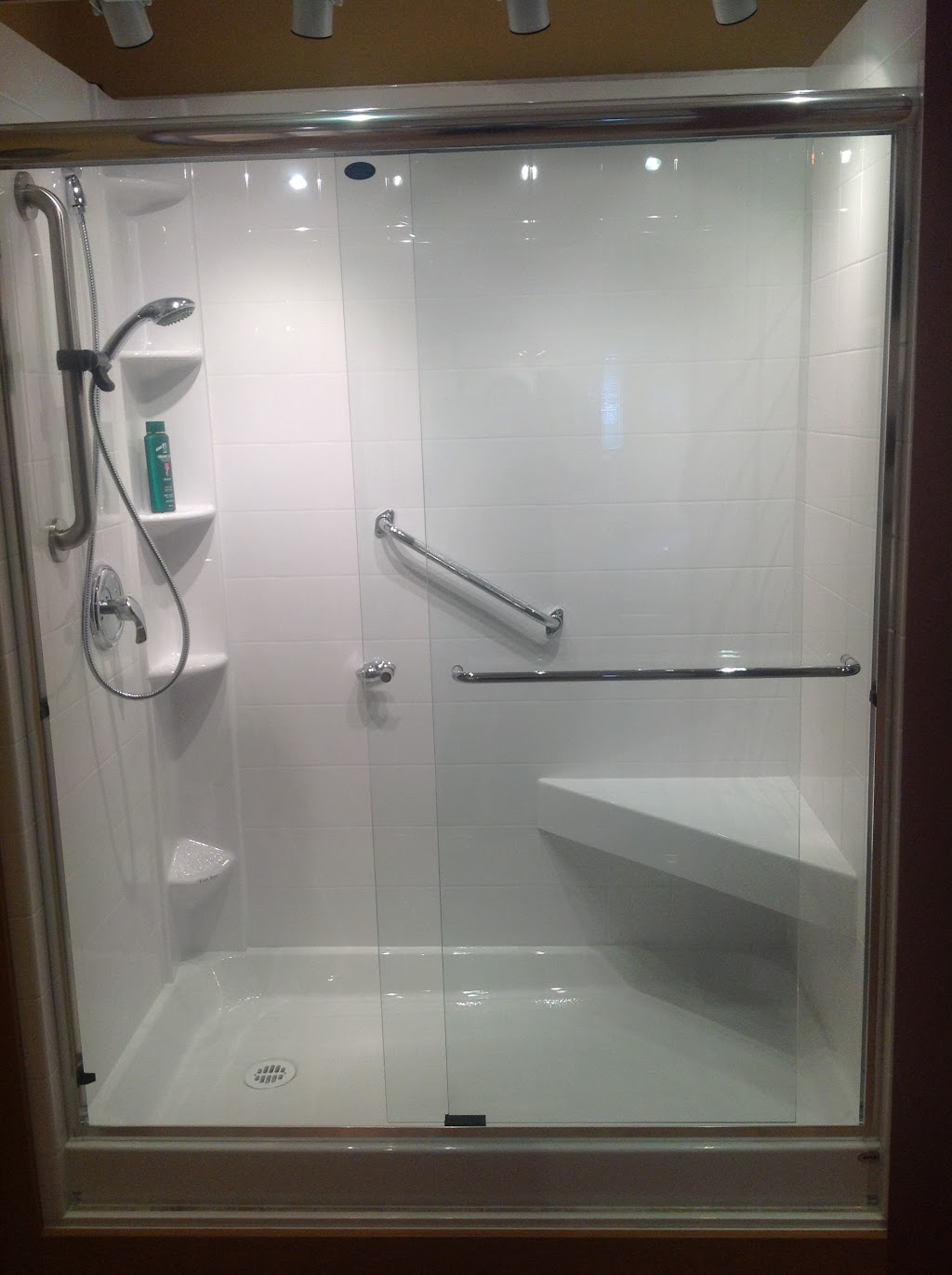 Fenwick Bath | 506 Alpha St, Victoria, BC V8Z 1B4, Canada | Phone: (250) 479-3166