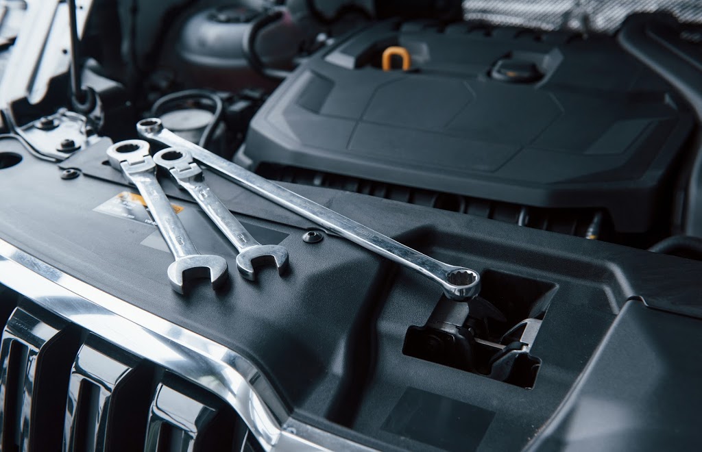 Rover Automotive | 1807 Welch St, North Vancouver, BC V7P 1B7, Canada | Phone: (604) 969-7667