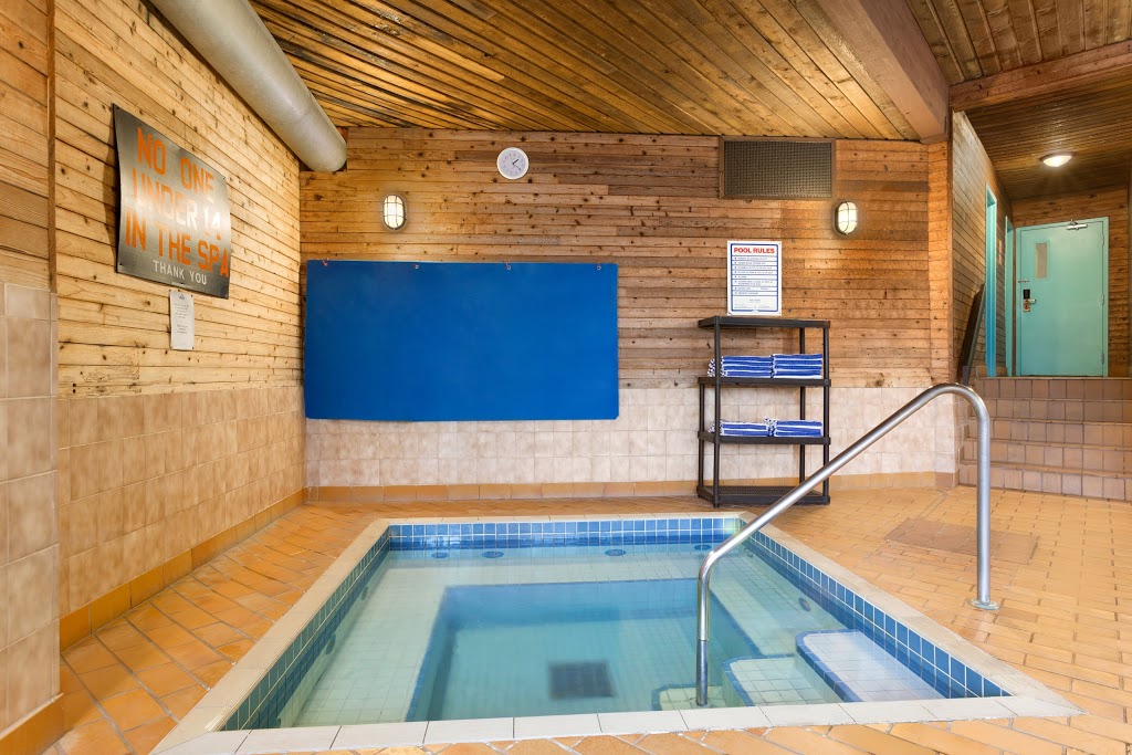 Days Inn by Wyndham Nanaimo | 809 Island Hwy, Nanaimo, BC V9R 5K1, Canada | Phone: (250) 980-3925