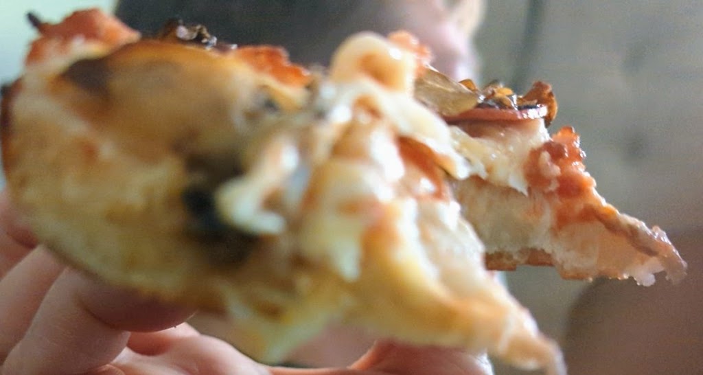 Little Caesars Pizza | 3025 Petawawa Blvd, Petawawa, ON K8H 1X9, Canada | Phone: (613) 506-5555