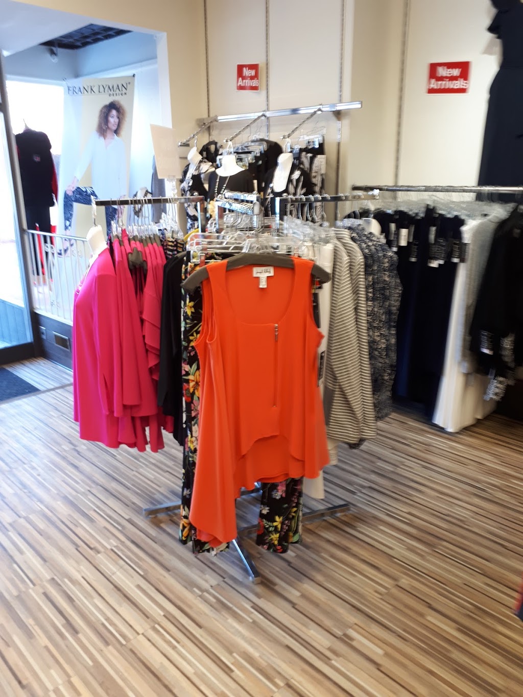 Cachet Clothing Company | 49 King St W, Bowmanville, ON L1C 1R2, Canada | Phone: (905) 697-1963