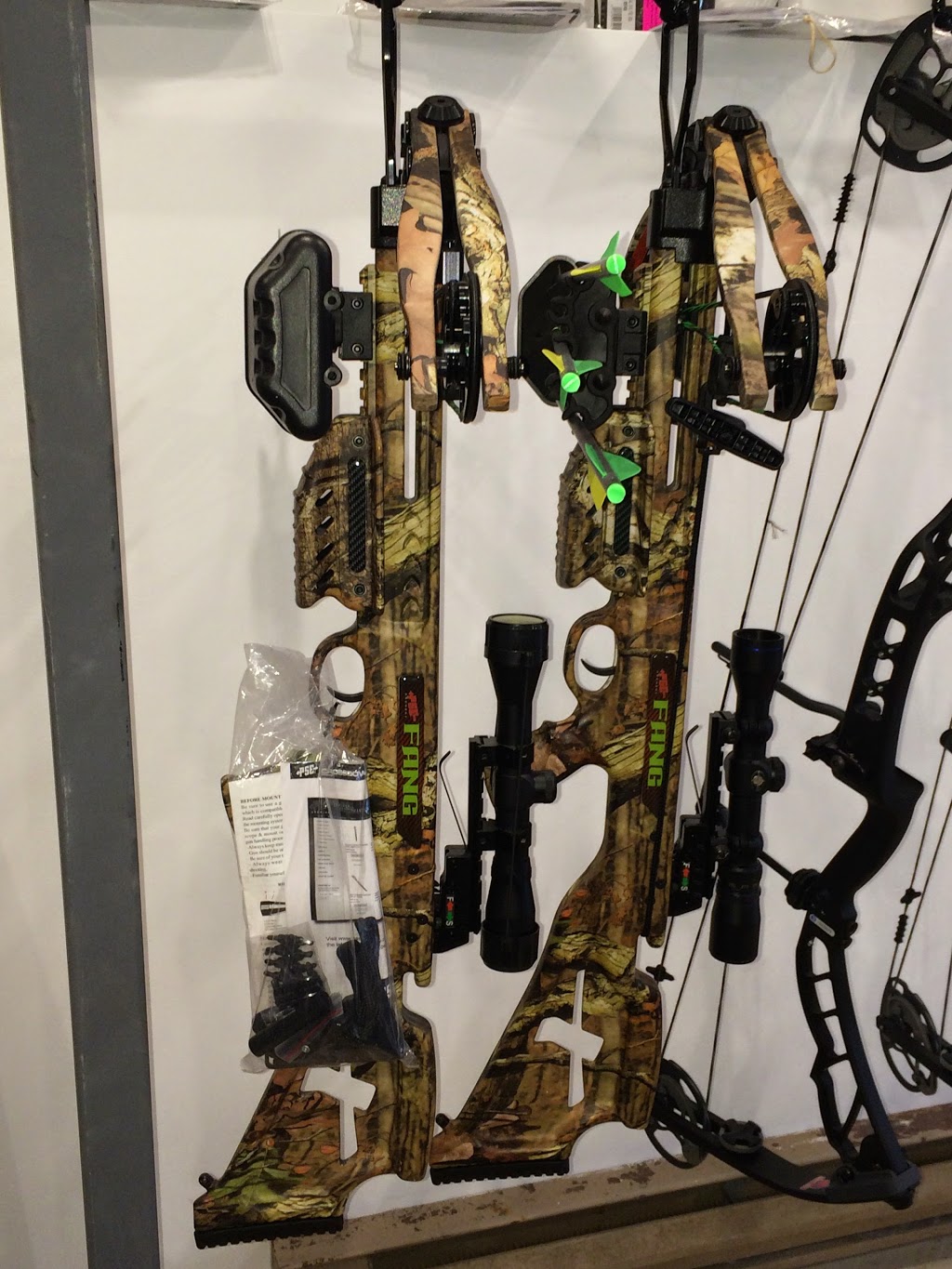 Precision archerie | 30 Rue du Boisé des Mûriers, Cantley, QC J8V 2V7, Canada | Phone: (819) 607-3666