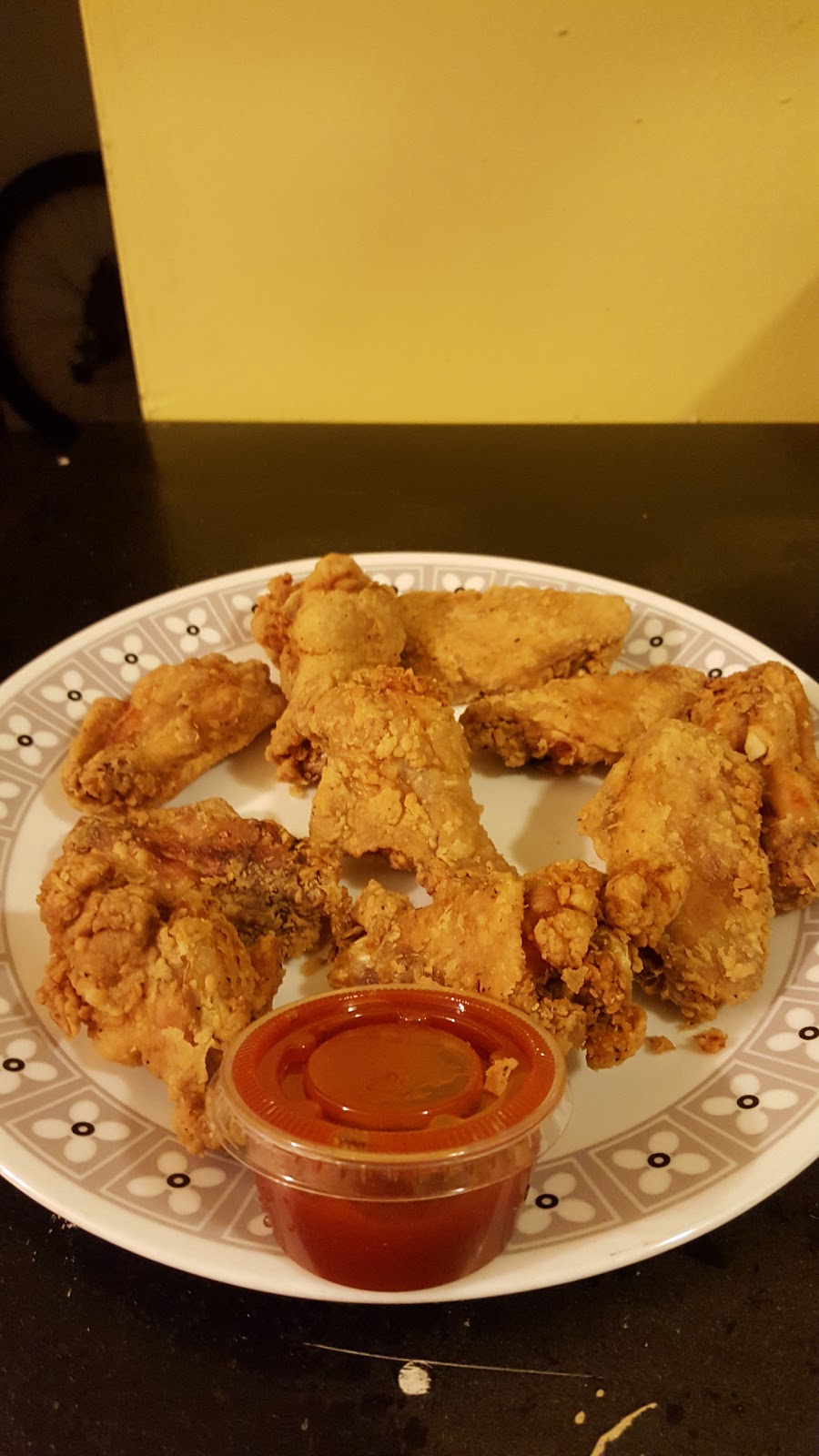 Jumbo 3 For 1 Pizza and Wings | 159 Fife Rd, Guelph, ON N1H 7N8, Canada | Phone: (519) 836-1818