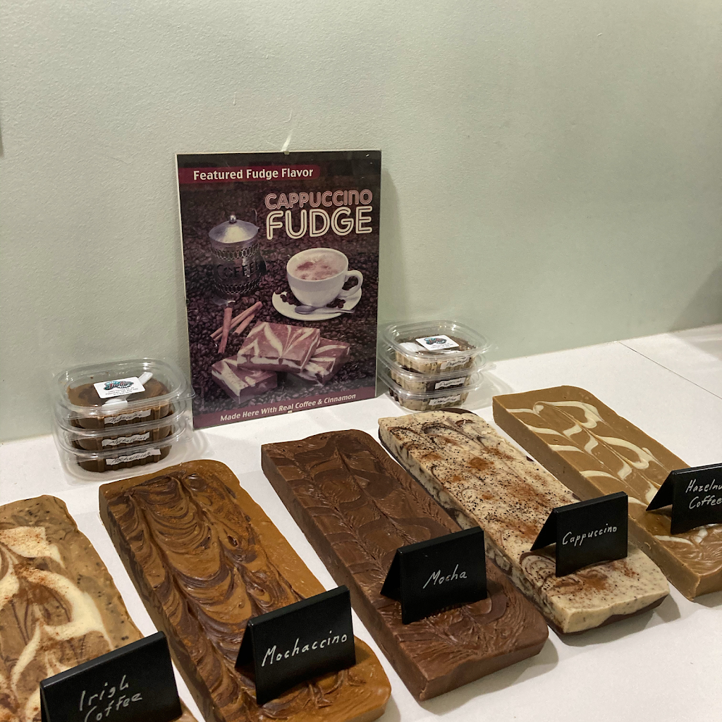 Pennys Fudge Factory | 2483 County Rd No 29, Pakenham, ON K0A 2X0, Canada | Phone: (613) 624-5676