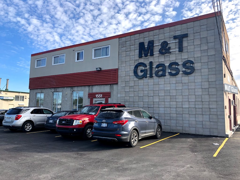 M & T Glass | 1551 Michael St, Ottawa, ON K1B 3T4, Canada | Phone: (613) 745-7158