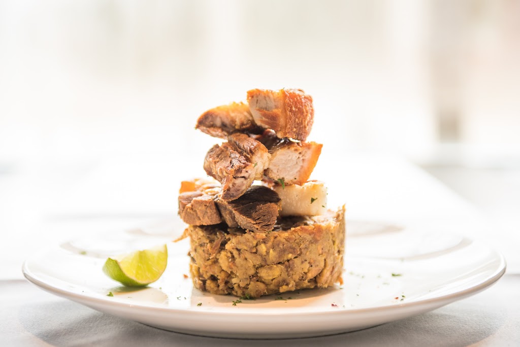 Divino | 13071 Yonge St, Richmond Hill, ON L4E 0K2, Canada | Phone: (289) 234-2268
