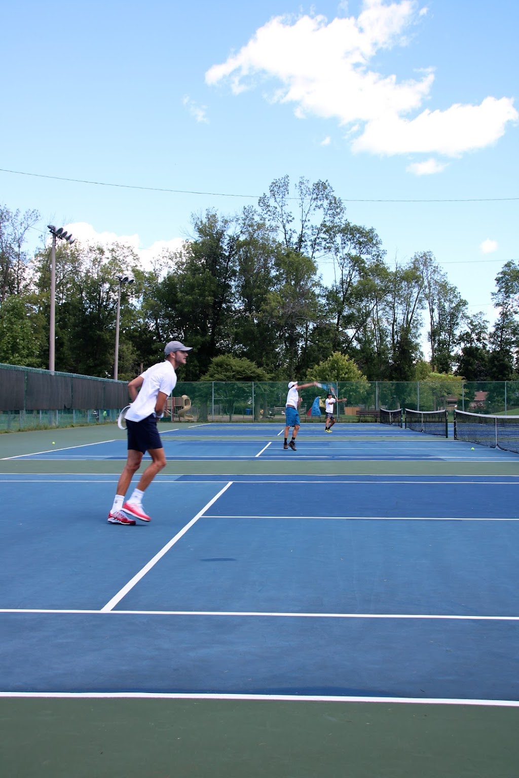 Guildwood Tennis Club - 170 Sylvan Ave, Scarborough, ON M1E 1A3, Canada