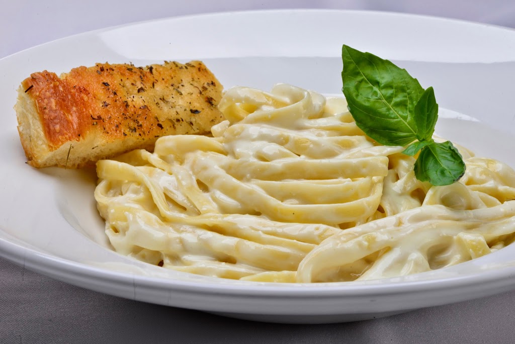 Valentinos Restaurant - Paramount | 835 Paramount Dr, Stoney Creek, ON L8J 0B4, Canada | Phone: (905) 385-3284