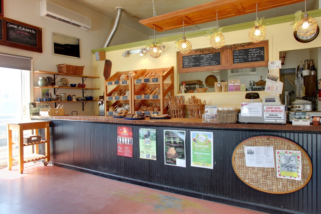 Bernard le boulanger | 3746 Rue Principale, Dunham, QC J0E 1M0, Canada | Phone: (450) 295-2068