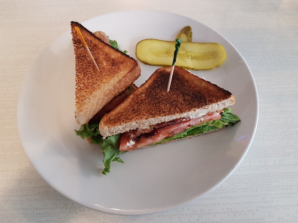 PJs Diner Chemong | 809 Chemong Rd, Peterborough, ON K9H 5B8, Canada | Phone: (705) 874-3463