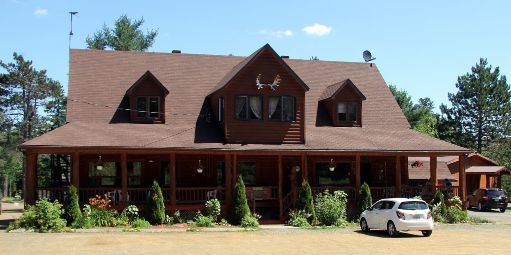 Auberge Refuge du Trappeur 2120 Chemin St François, SaintMathieudu