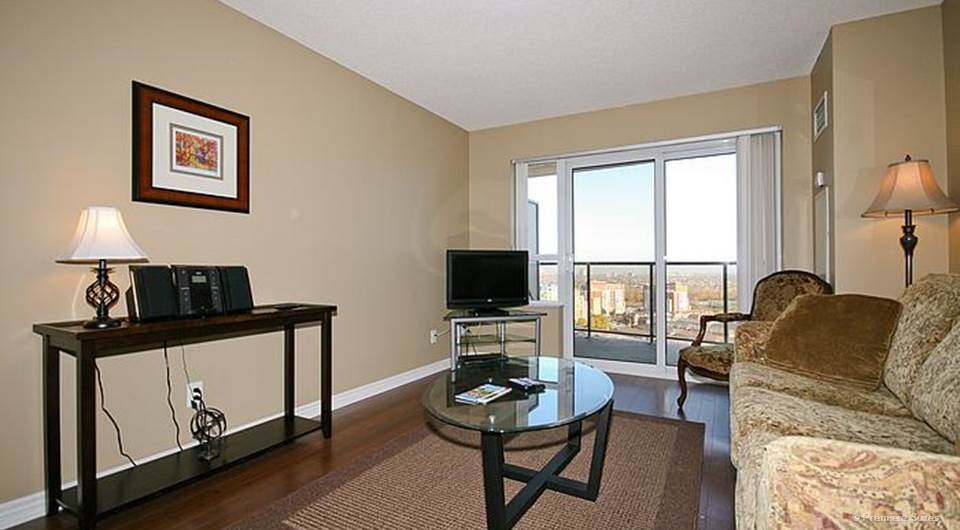 Premiere Suites-Square One | 25 Kingsbridge Garden Cir, Mississauga, ON L5R 4B1, Canada | Phone: (905) 565-0422
