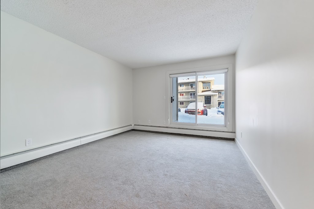 Aspen Court | 15123 45th Ave NW, Edmonton, AB T6H 5K8, Canada | Phone: (780) 496-9486