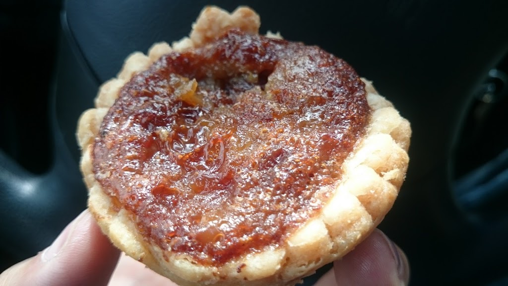 Maple Leaf Bakery | 424 4 Ave SW, Moose Jaw, SK S6H 5V4, Canada | Phone: (306) 692-8551