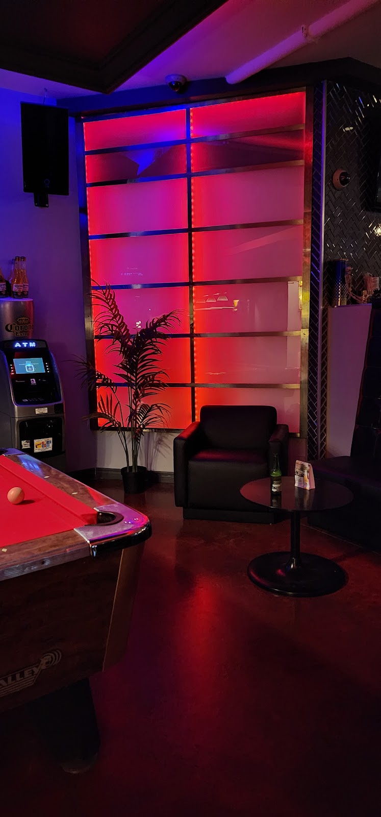 Tonic Bar | 16626 Boul. de Pierrefonds, Sainte-Geneviève, QC H9H 1H1, Canada | Phone: (514) 620-1560