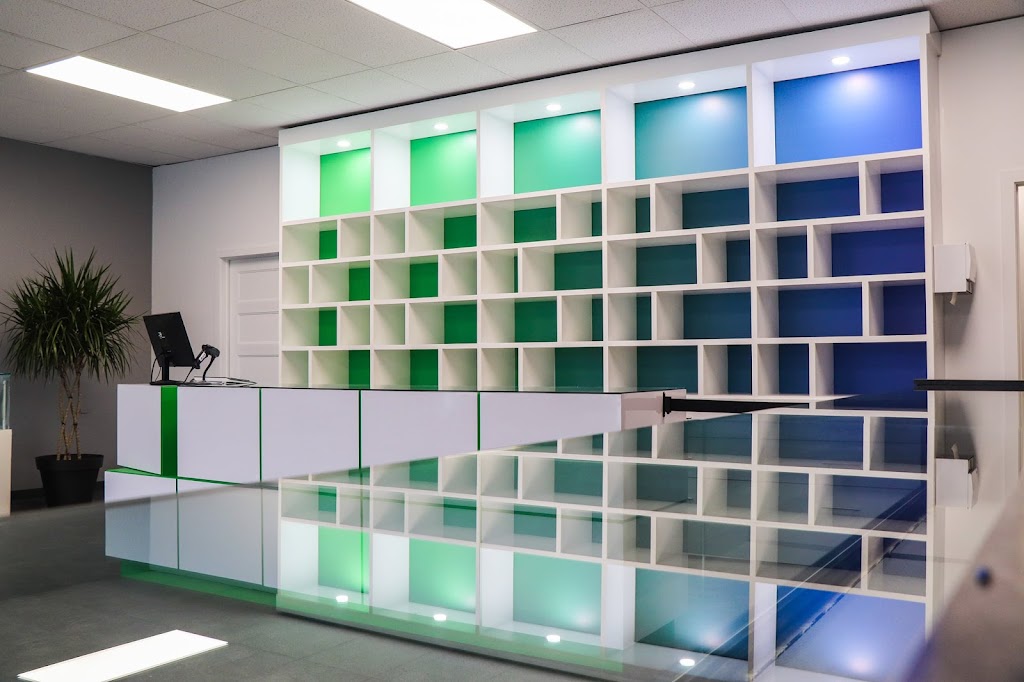 E-Distribution Dépanneur-Tabagie Roberval | 374 Bd Marcotte, Roberval, QC G8H 1Z6, Canada | Phone: (418) 765-3228