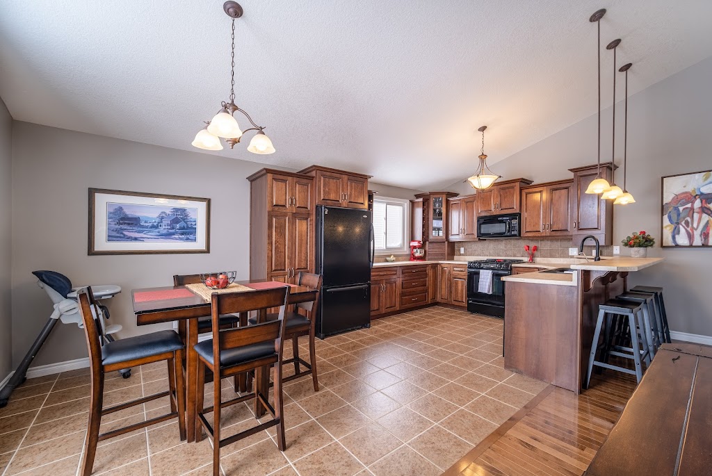 Digital Estates - Real Estate Photography, Video & Virtual Tours | 18 Parkvale Dr, Kitchener, ON N2R 1Z5, Canada | Phone: (519) 277-9112