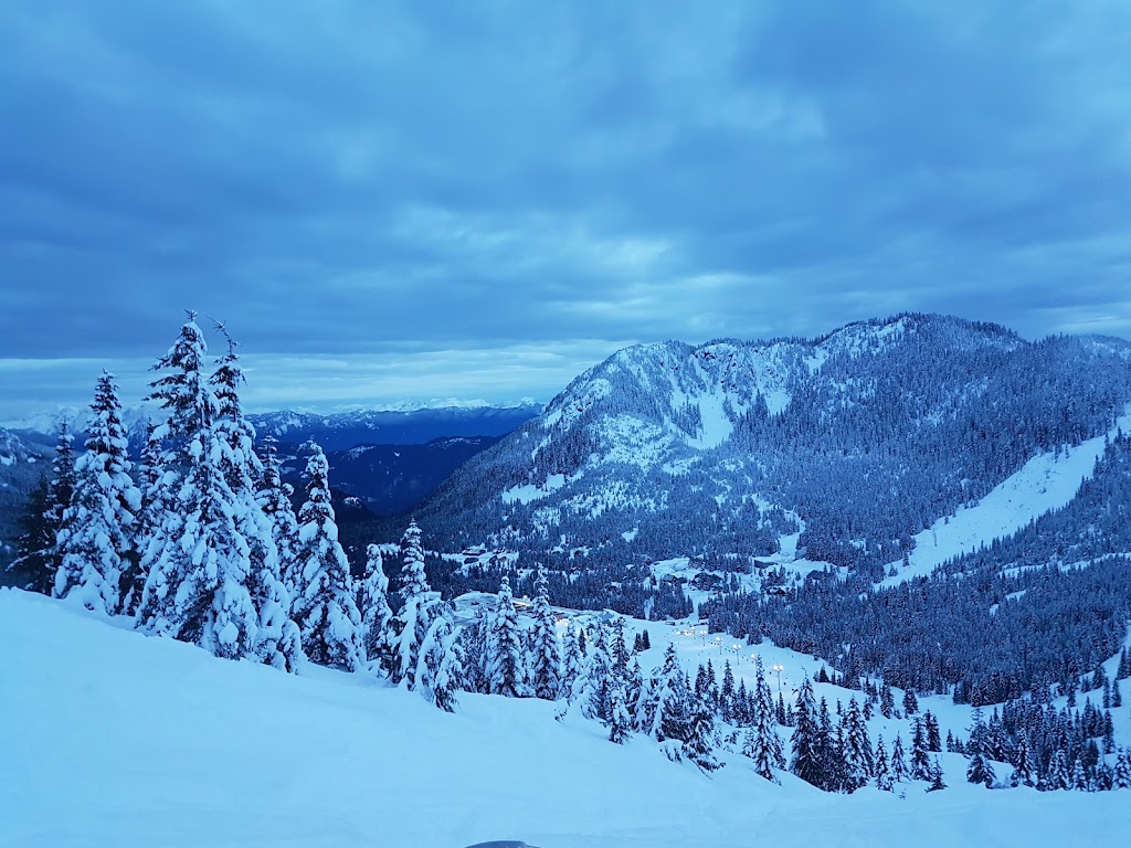 Sasquatch Mountain Resort | 20955 Hemlock Valley Rd, Agassiz, BC V0M 1A1, Canada | Phone: (604) 797-4411