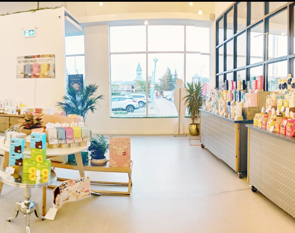 Moss Beauty & Lashes | 3215 Hwy 7 g1, Markham, ON L3R 3P3, Canada | Phone: (905) 470-0000