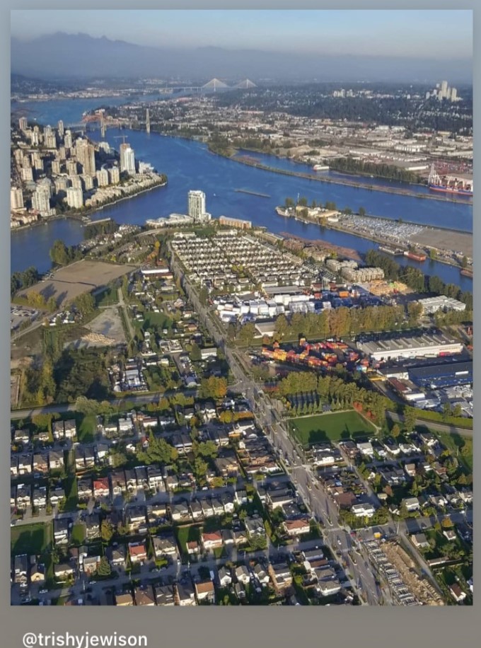 Anna Smith Realty at RE/MAX Crest Realty | 210 Salter St, New Westminster, BC V3M 0J9, Canada | Phone: (604) 505-1647
