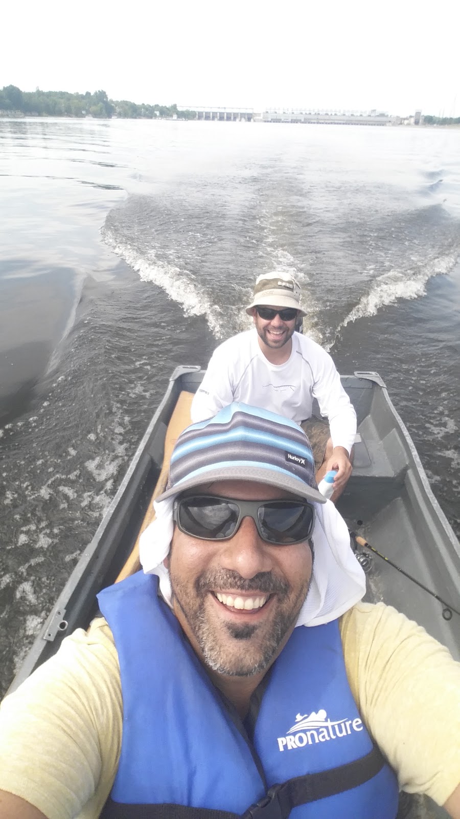 Centre De Pêche | 632 Chemin des Outaouais, Pointe-Fortune, QC J0P 1N0, Canada | Phone: (450) 451-6665