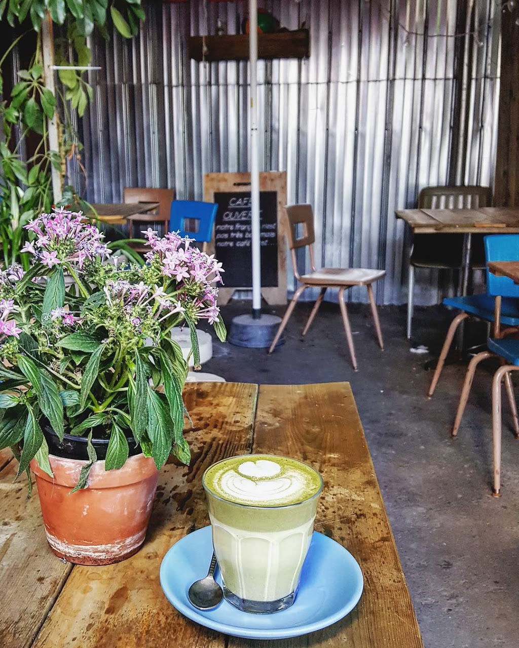 Café Melbourne | 4615 Boul St-Laurent, Montréal, QC H2T 1R2, Canada