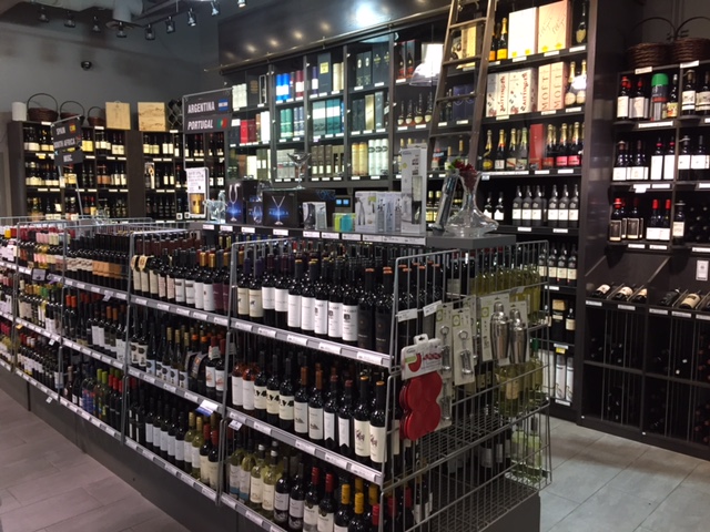 Crowfoot Wine & Spirits - 7460 Springbank Blvd SW #105, Calgary, AB T3H ...