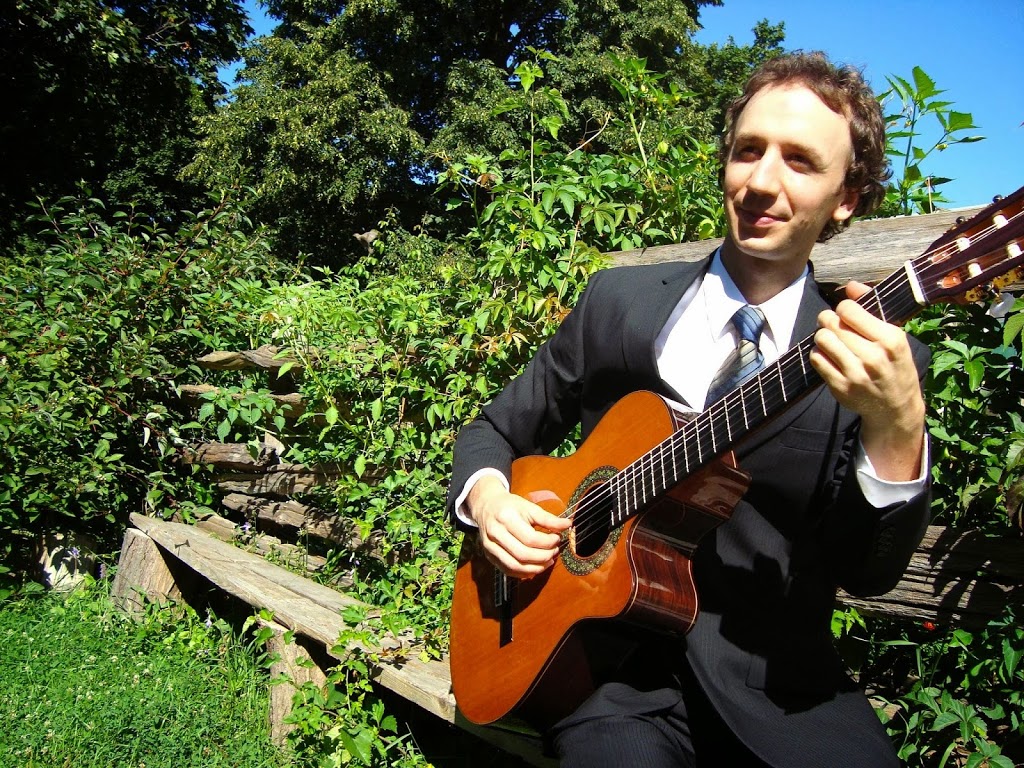 SilvaniMusic | 2-16 Simpson Ave, Toronto, ON M4K 1A2, Canada | Phone: (647) 524-3144