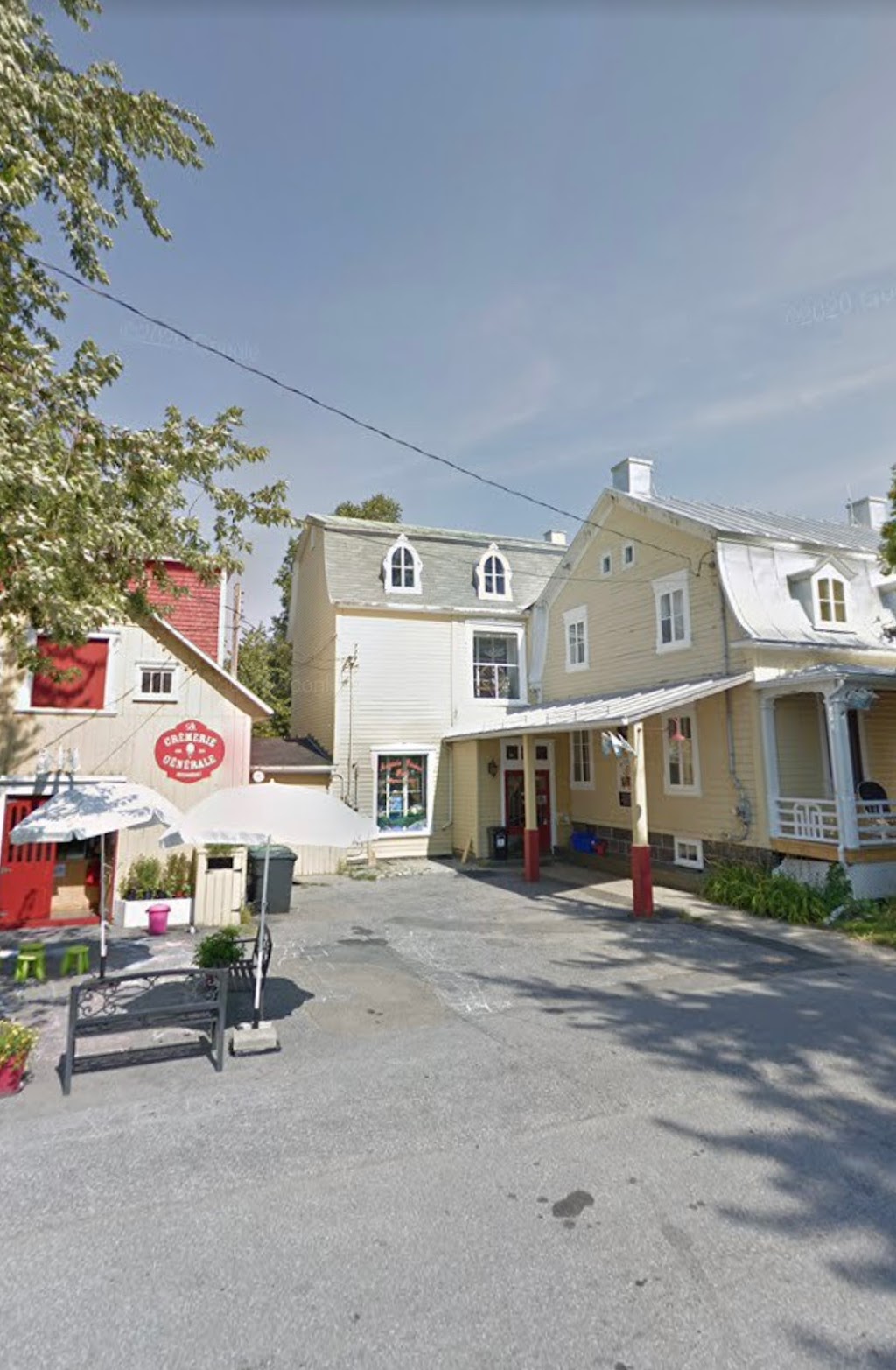 Magasin Général Deschambault | 104 Rue de lÉglise, Deschambault, QC G0A 1S0, Canada | Phone: (418) 286-3133