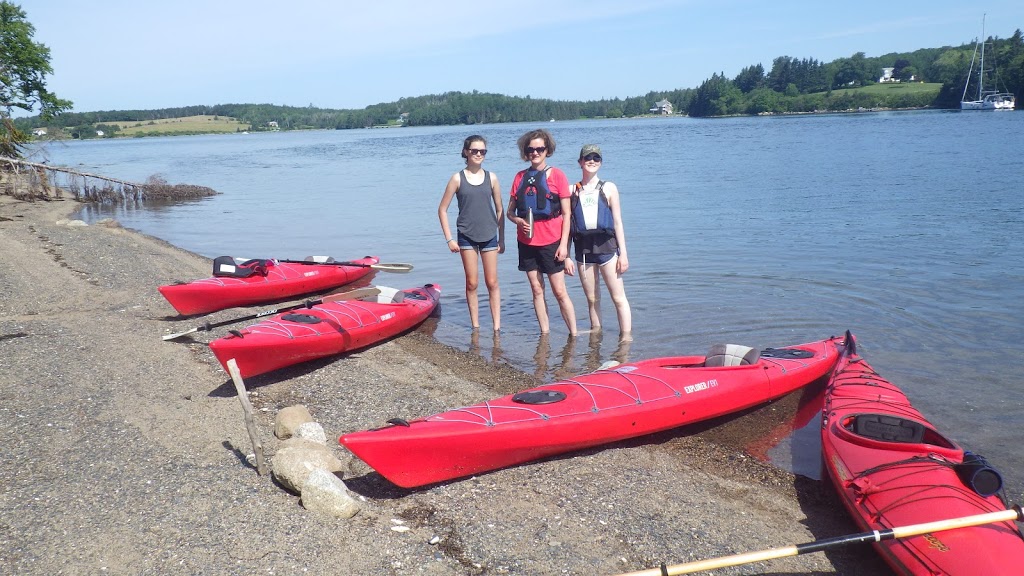 Lunenburg Paddling Adventours and Rentals | Highway 332, 250 yards north of Sawpit Park, Lunenburg, NS B0J 2C0, Canada | Phone: (902) 298-8191