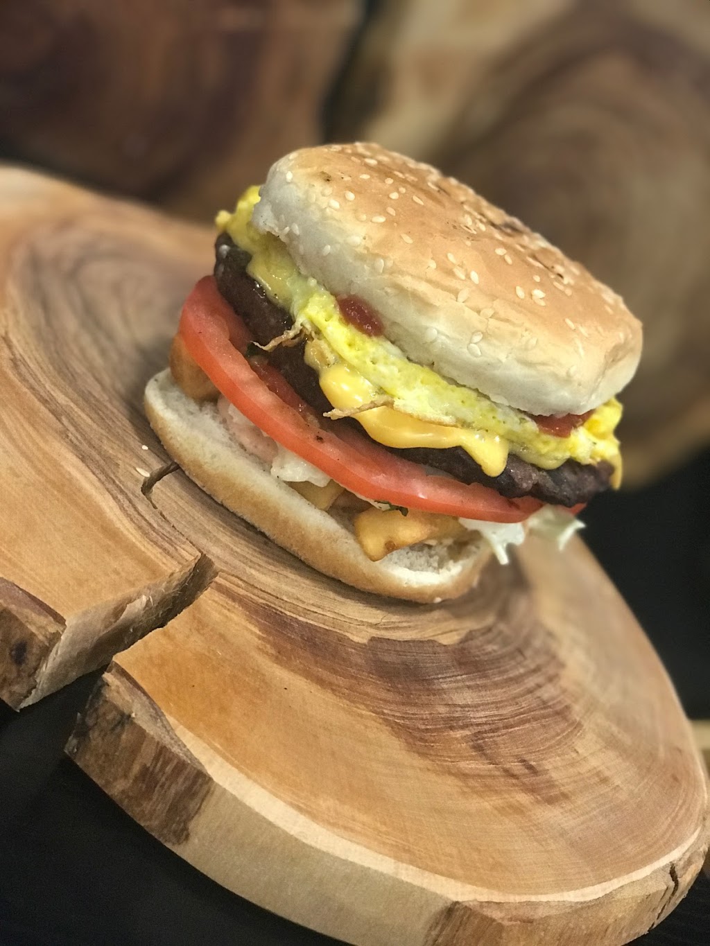 Resto Nassar | 517 80e Av, Laval, QC H7V 3J7, Canada | Phone: (450) 978-5554