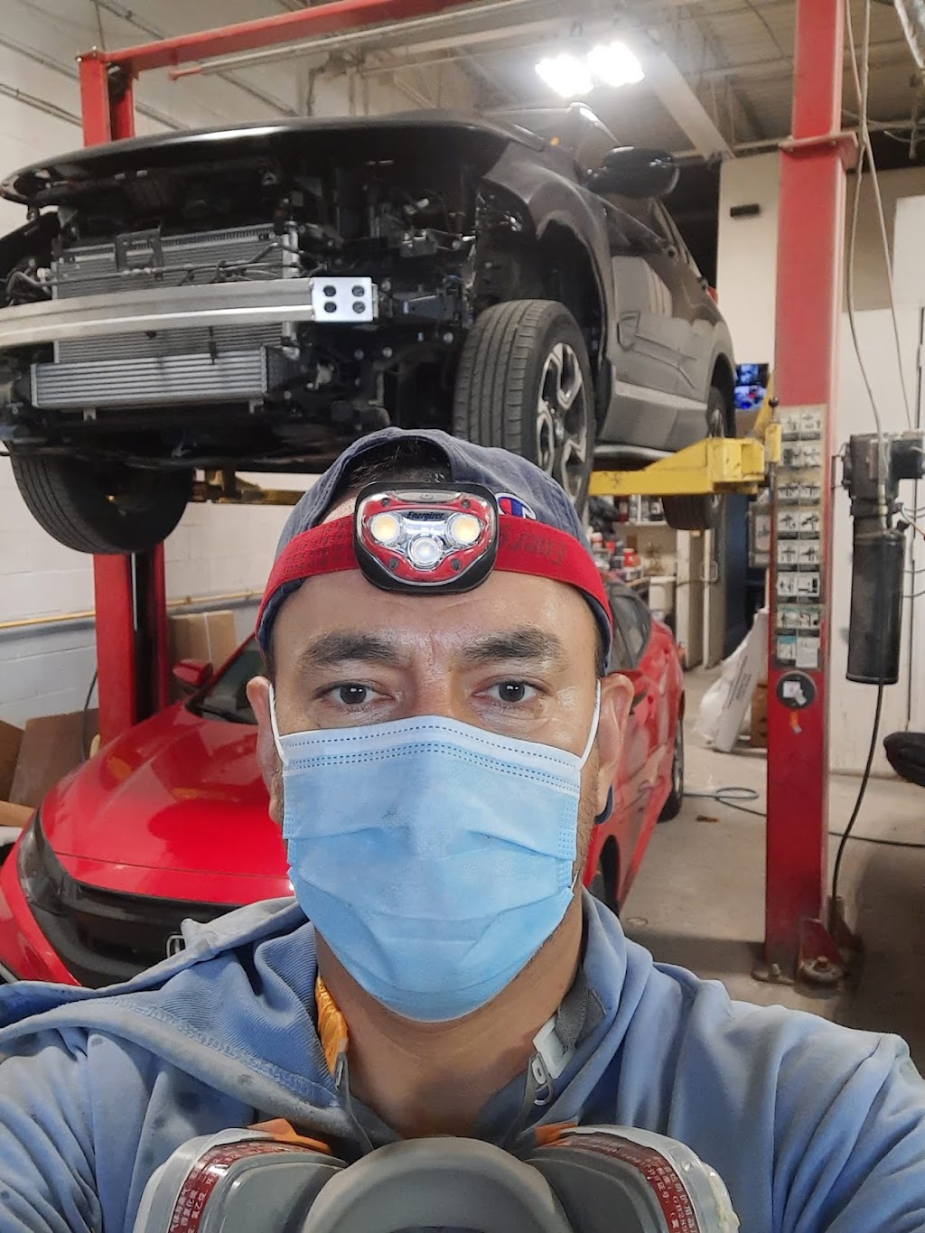 Rauof Auto Body Ltd | 130 Lepage Ct Unit 31, North York, ON M3J 3J1, Canada | Phone: (416) 636-4558