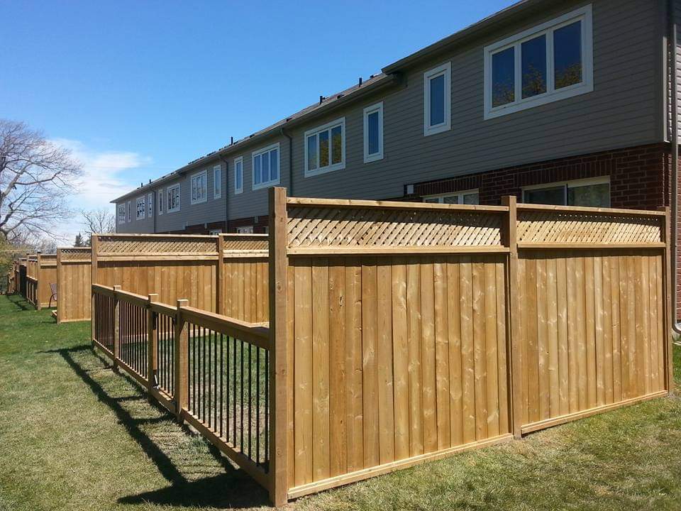 Orangeville Fence | 16 Caledonia Rd, Orangeville, ON L9W 2V3, Canada | Phone: (519) 216-3876