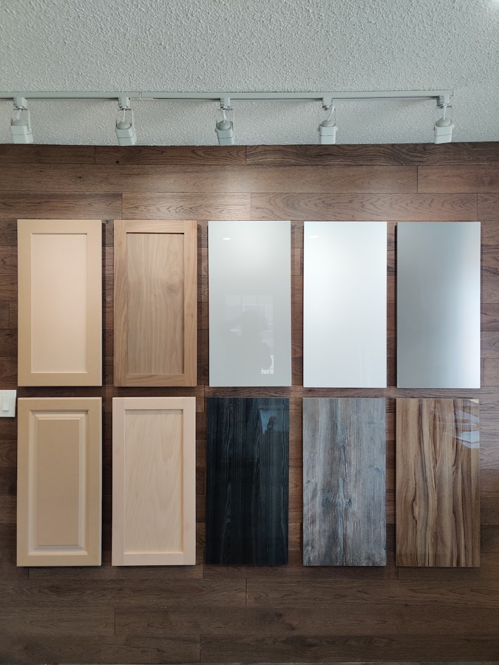 Ikitchen Millwork INC | 252 N Front St, Belleville, ON K8P 3C4, Canada | Phone: (613) 779-6230