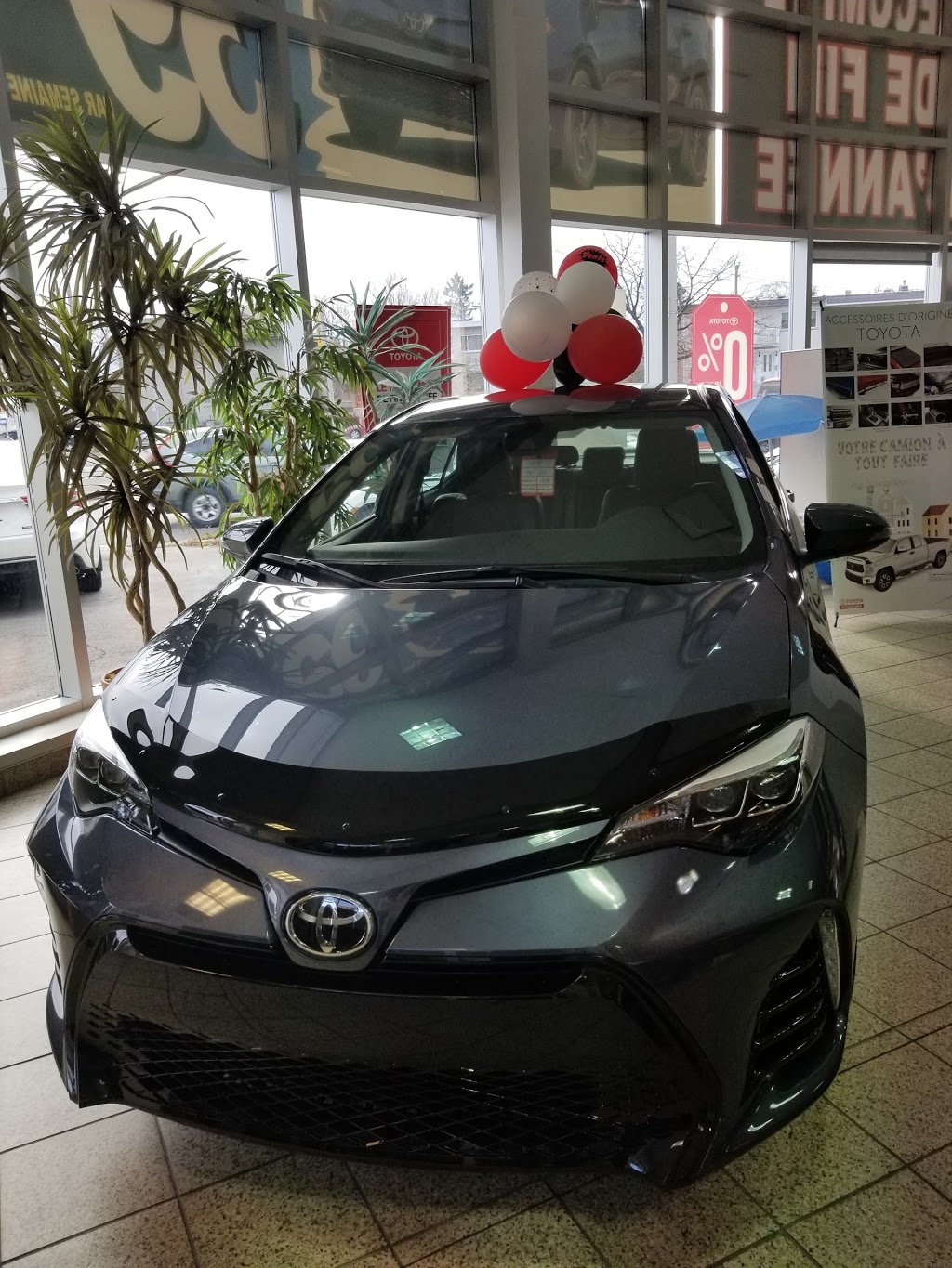 St-Léonard Toyota | 7665 Boulevard Lacordaire, Saint-Léonard, QC H1S 2A7, Canada | Phone: (844) 611-7882